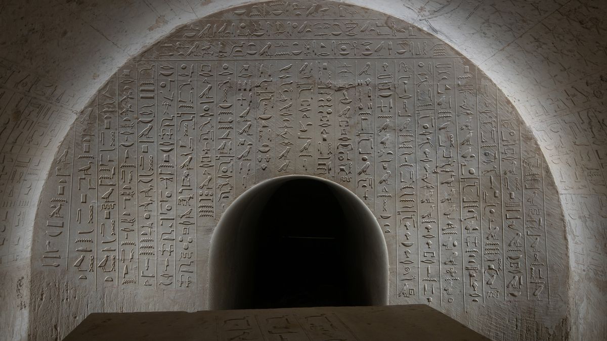 Fotky: Čeští archeologové objevili hrobku egyptského hodnostáře